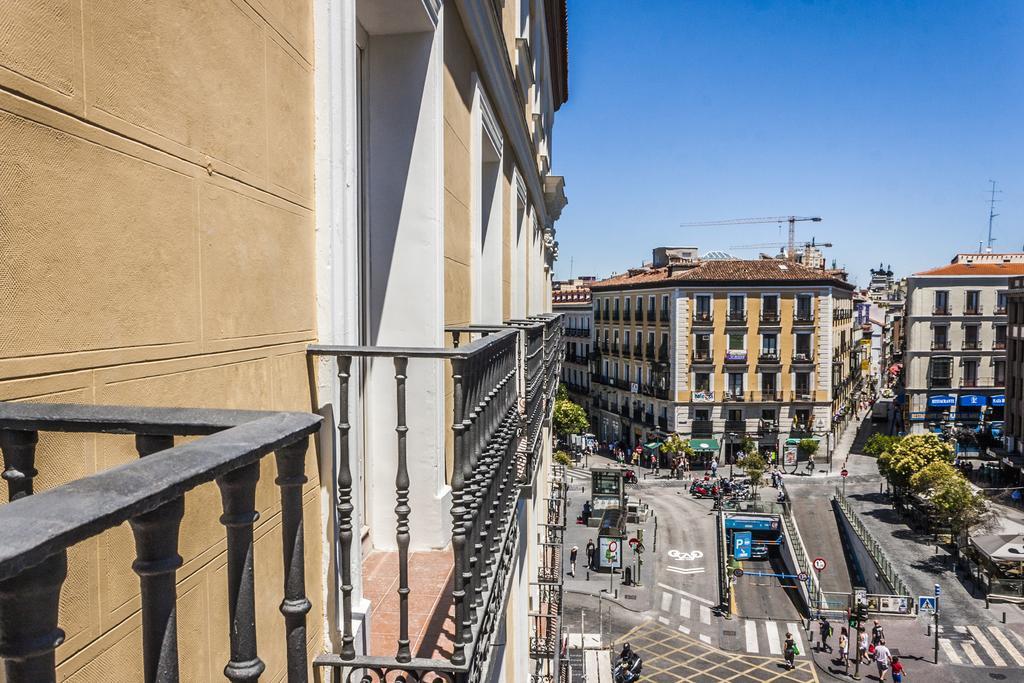 Mola Suites Madrid Exterior foto